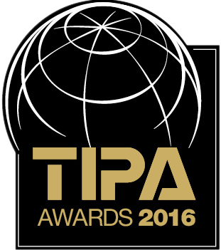 جوائز TIPA لعام 2016 عن أفضل كاميرا احترافية للصور/الفيديو